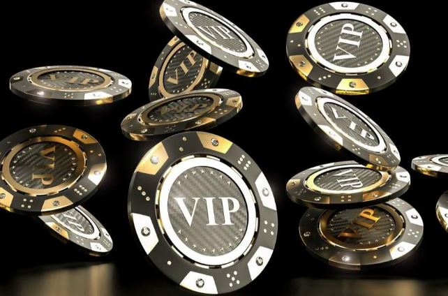 Online Casino VIP Programs: Exclusive Rewards for High Rollers